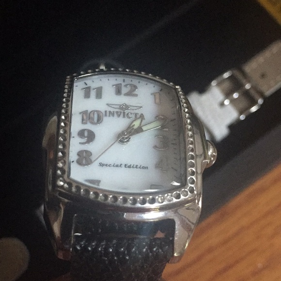 Invicta Lupah Special Edition: Tritnite Night Glow - Picture 7 of 10